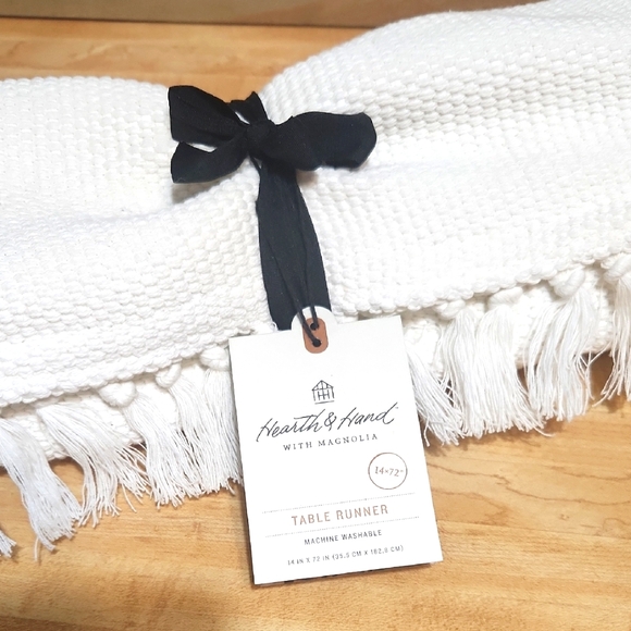 HEARTH&HAND TABLE RUNNER - Picture 1 of 11